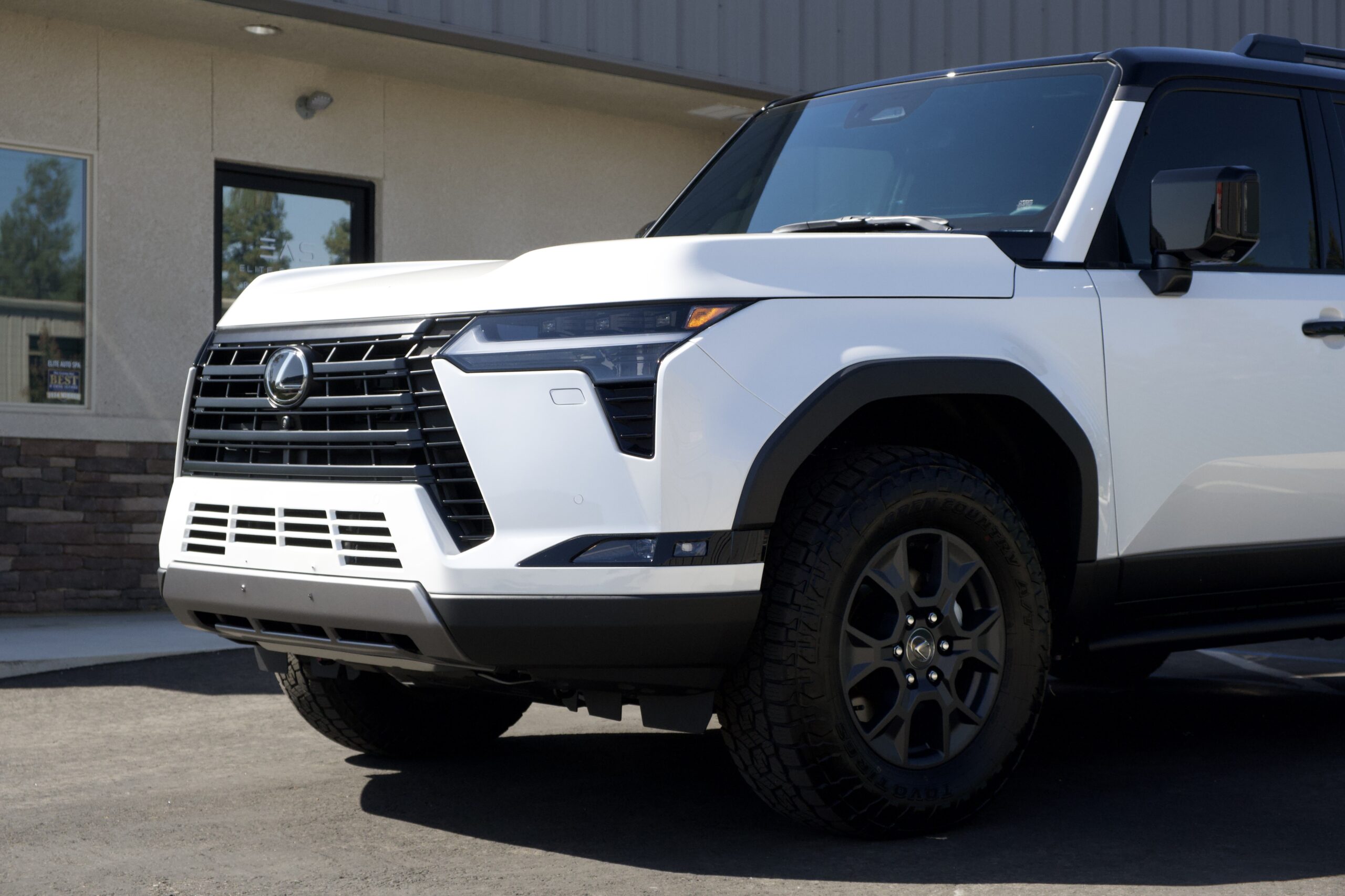 white Lexus gx550